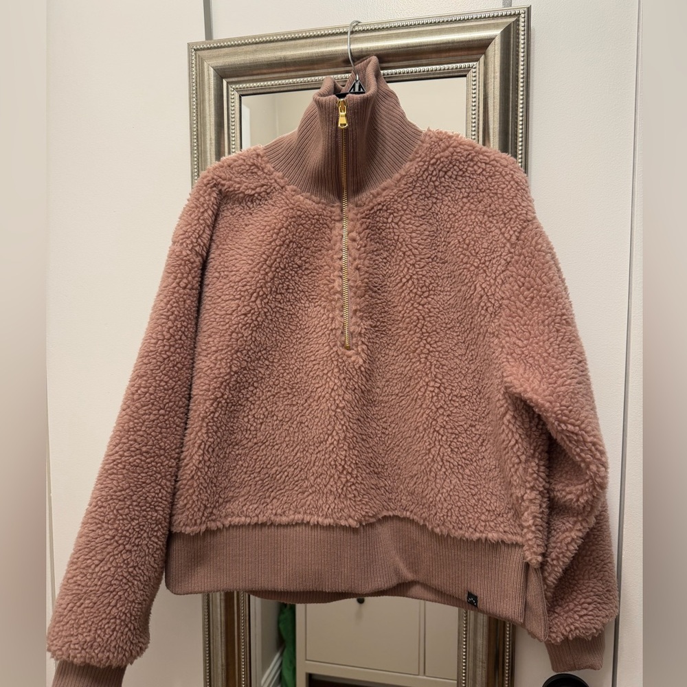 Varley pullover